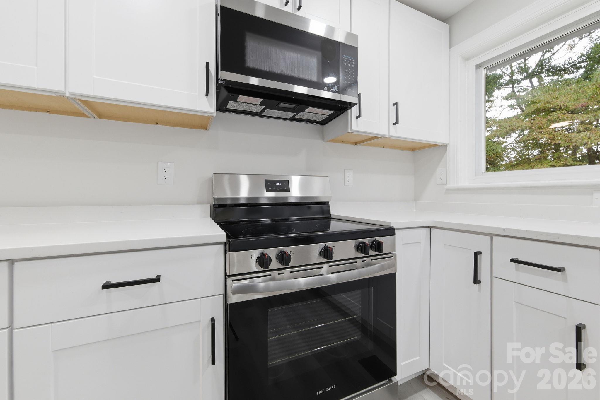 Kitchen - 214 Dalewood Avenue, Kannapolis