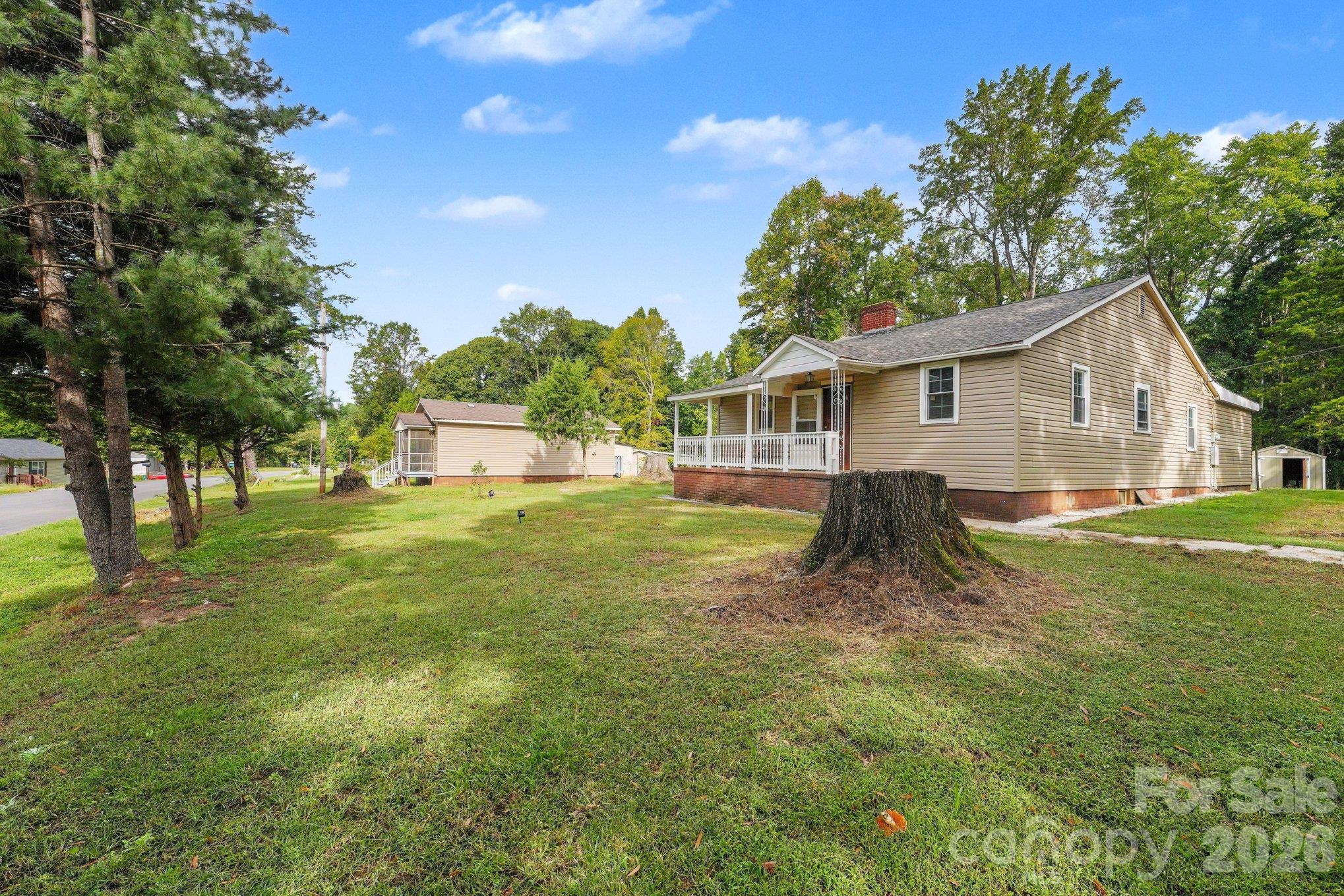 Single Family Residence at 144 Ginger Lane, Mooresville, photo 20 of 26