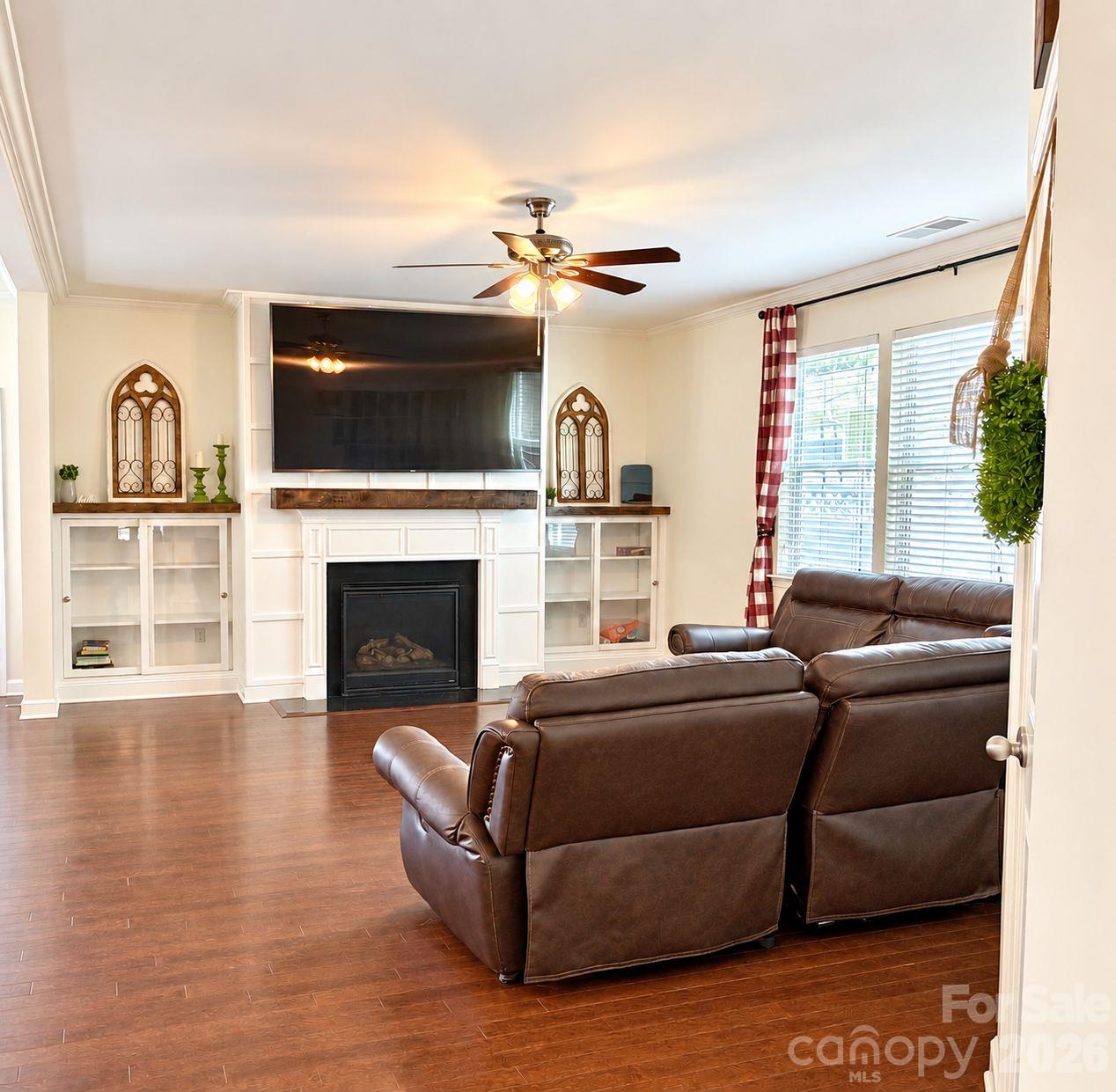 Single Family Residence at 16523 Landen Forest Lane, Davidson, photo 7 of 26