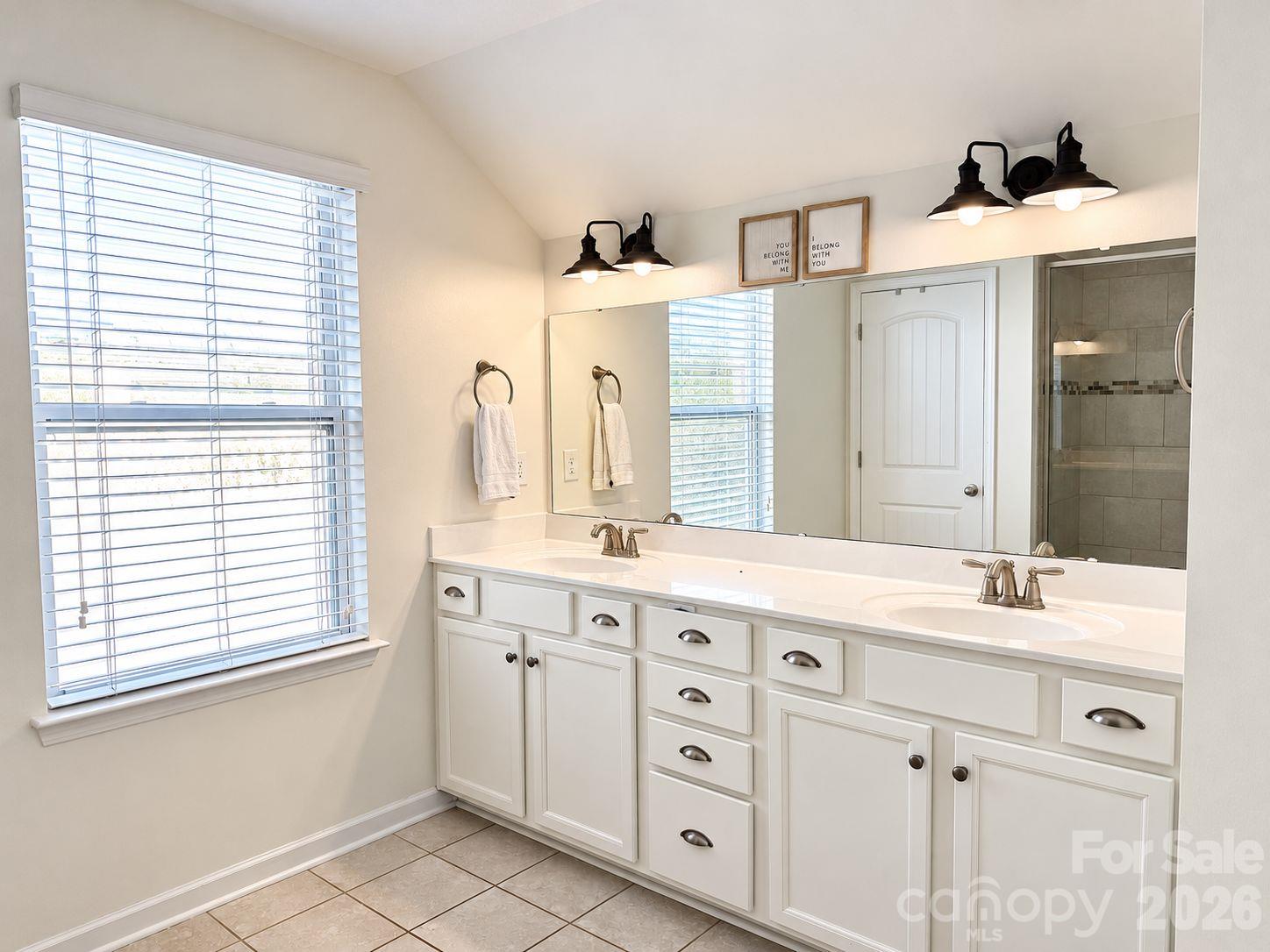 Single Family Residence at 16523 Landen Forest Lane, Davidson, photo 14 of 26