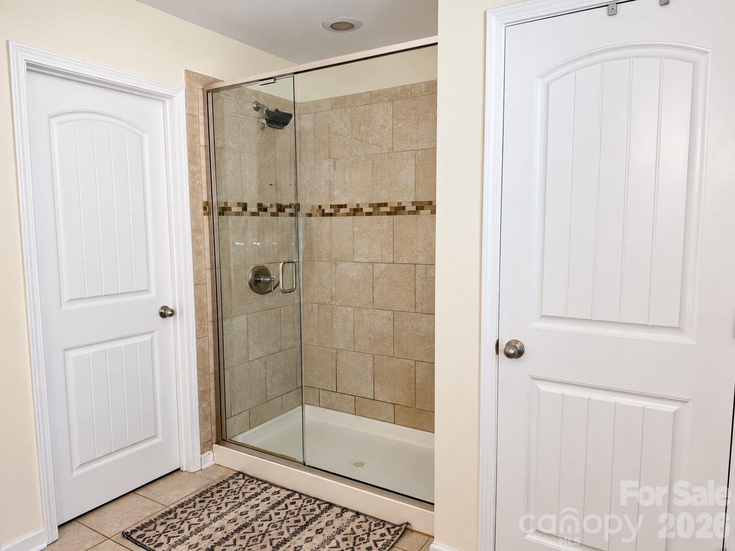 Single Family Residence at 16523 Landen Forest Lane, Davidson, photo 15 of 26