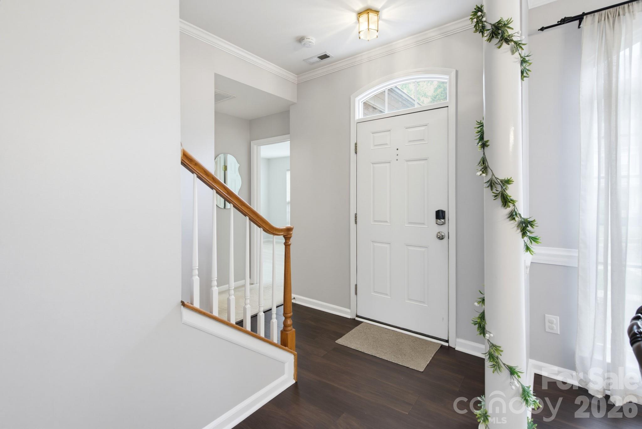 Single Family Residence at 13330 Edgetree Drive, Pineville, photo 4 of 44