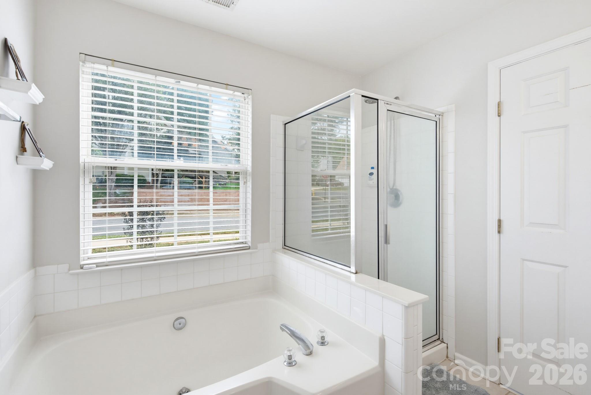 Single Family Residence at 13330 Edgetree Drive, Pineville, photo 23 of 44