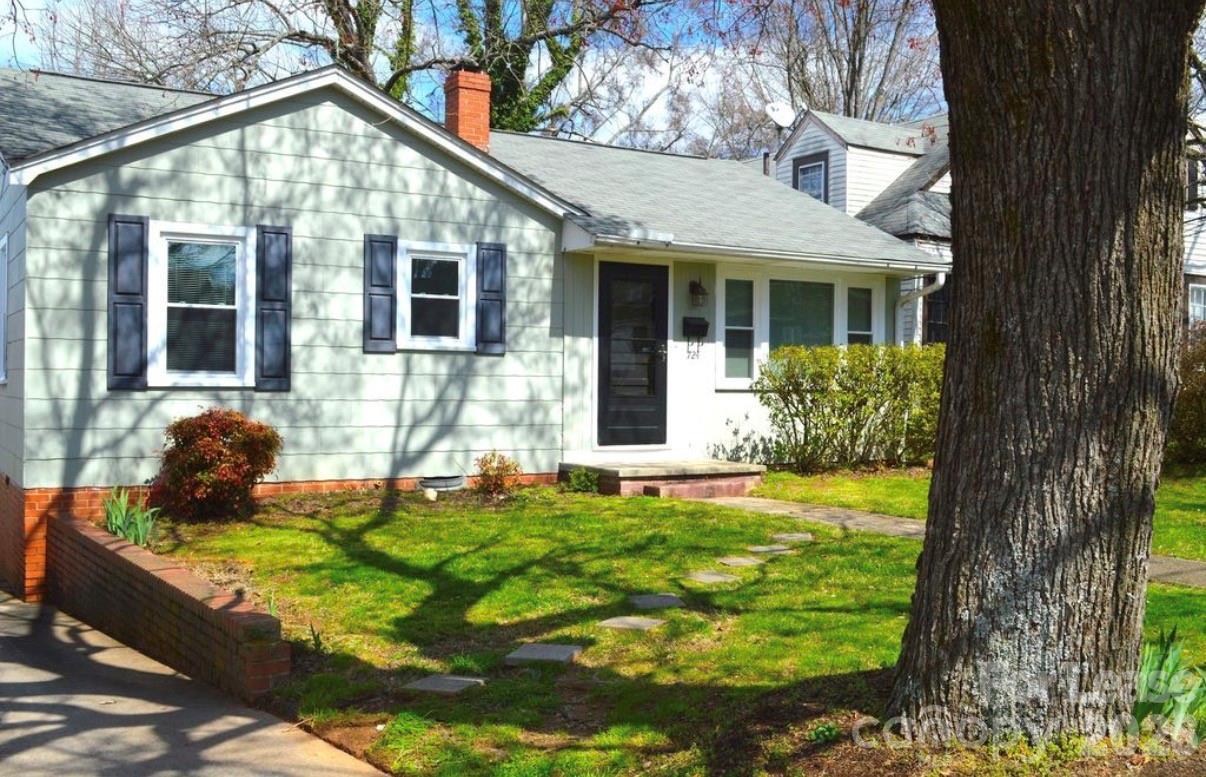 Single Family Residence at 724 Maupin Avenue, Salisbury, photo 2 of 11