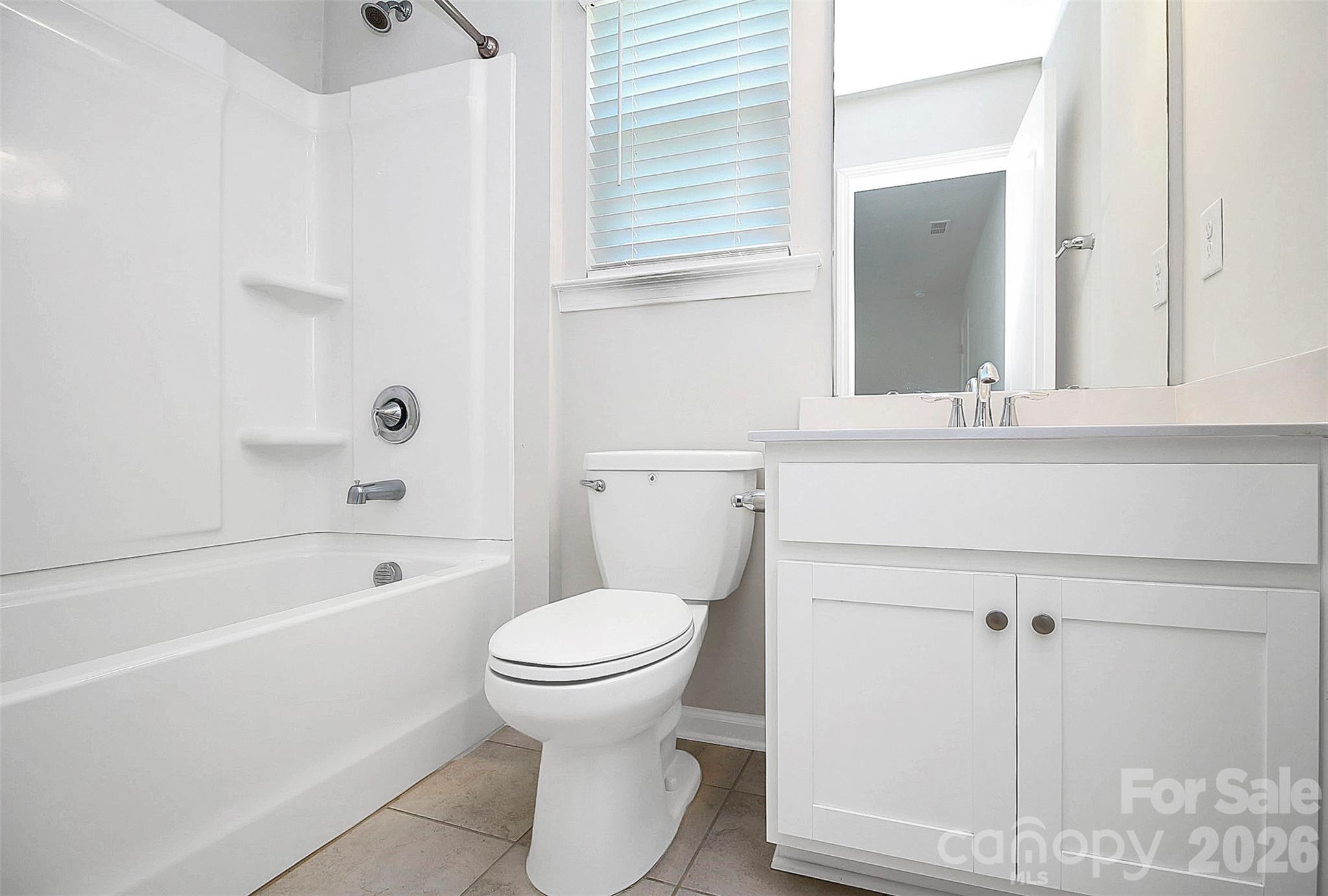 Single Family Residence at 14527 Murfield Court, Charlotte, photo 24 of 35