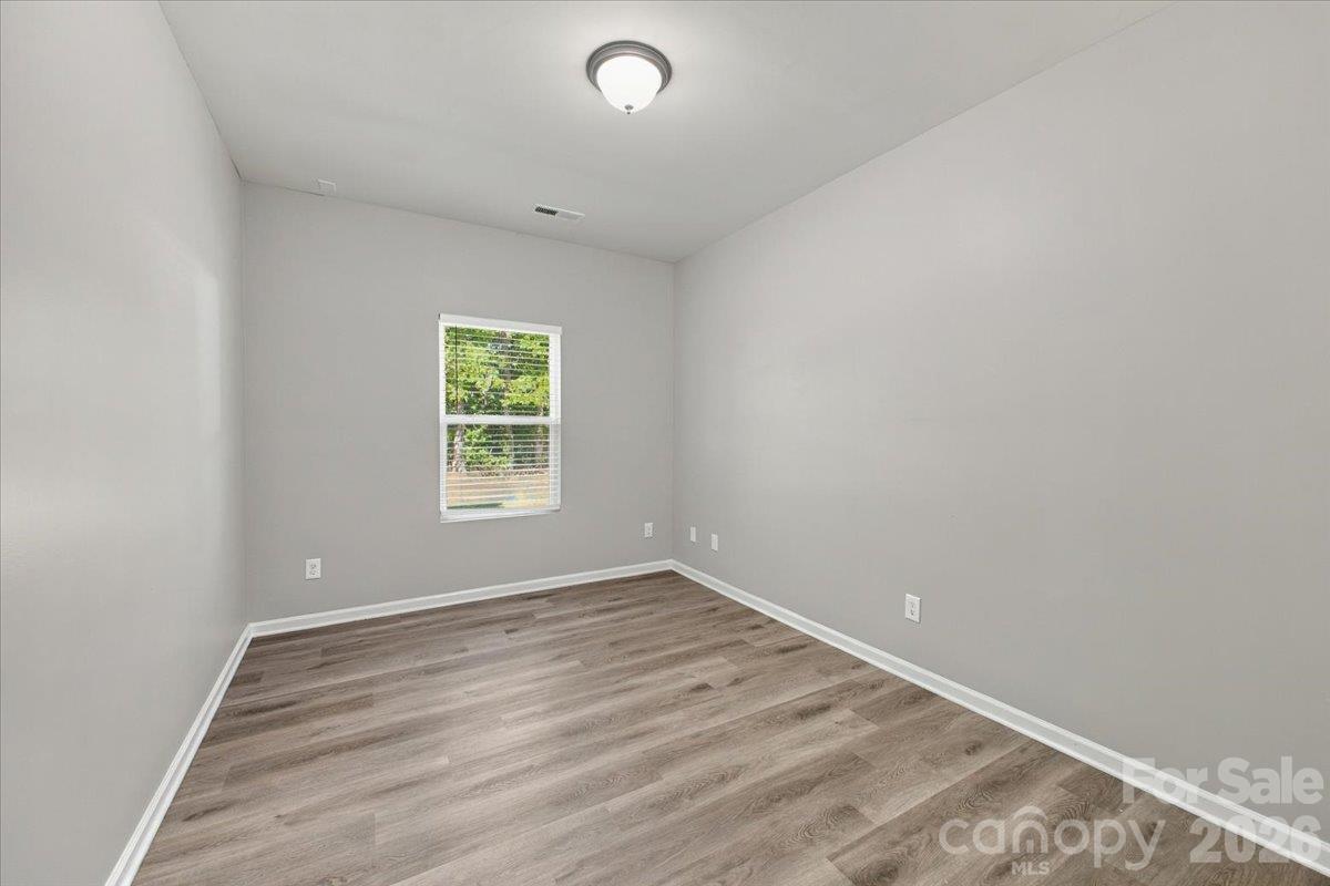 Single Family Residence at 3724 Martele Drive, Mint Hill, photo 15 of 33