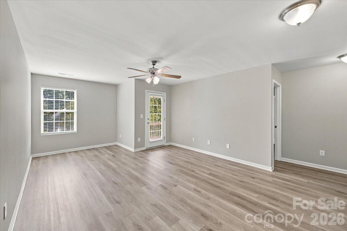 Single Family Residence at 3724 Martele Drive, Mint Hill, photo 18 of 33