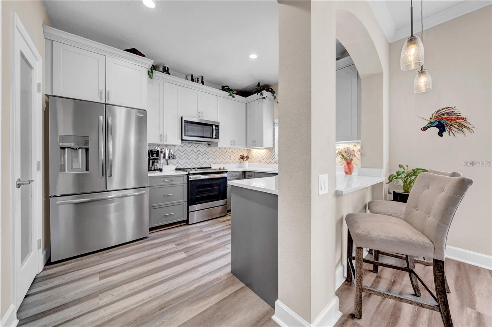 Clean and Sleek Stainless Steel Appliances - 614 105TH LN N, ST PETERSBURG