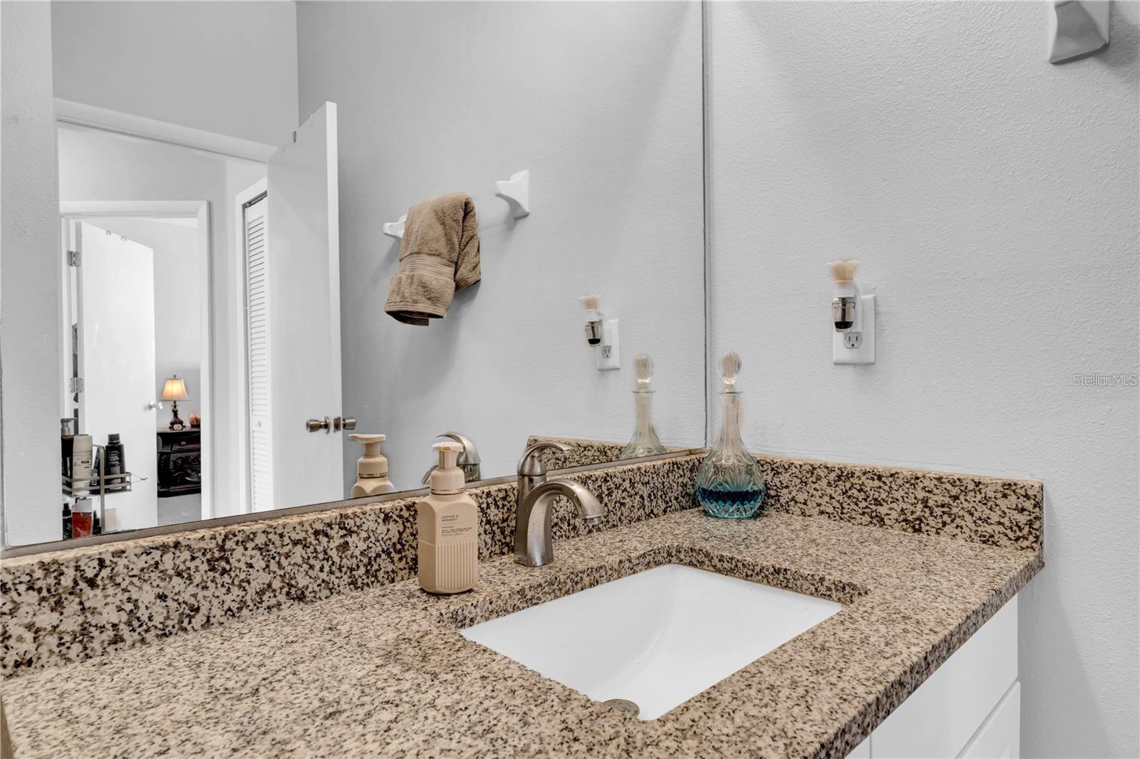 Spacious Countertop - 614 105TH LN N, ST PETERSBURG