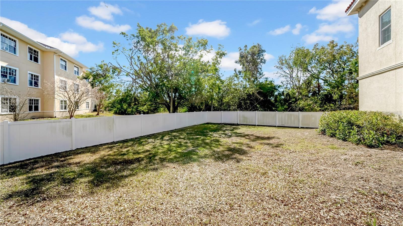 Perfect for Pets - 614 105TH LN N, ST PETERSBURG