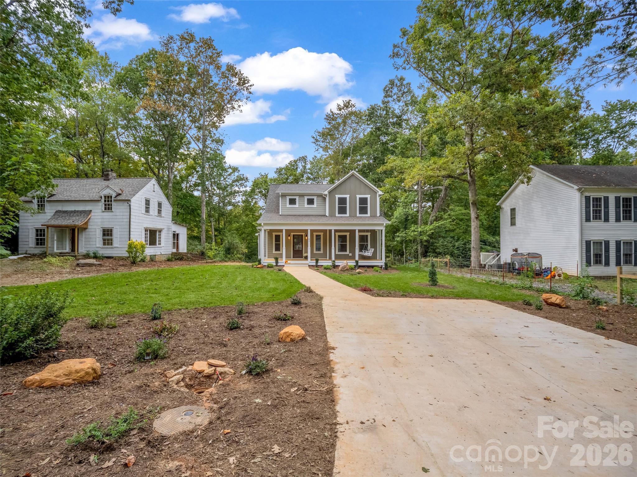 Single Family Residence at 61 Laurel Lane, Black Mountain, photo 5 of 48