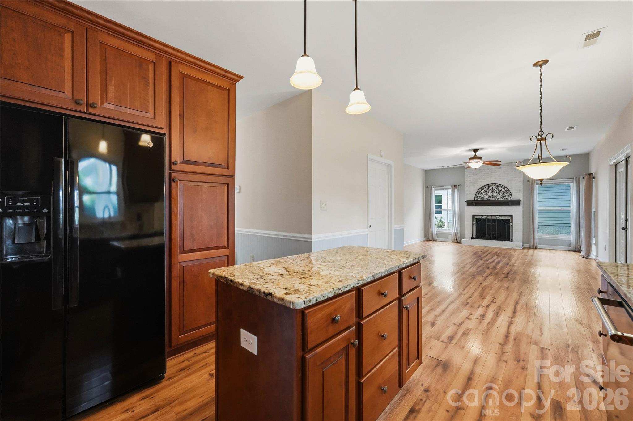 Single Family Residence at 180 Bridgeport Drive, Mooresville, photo 17 of 46