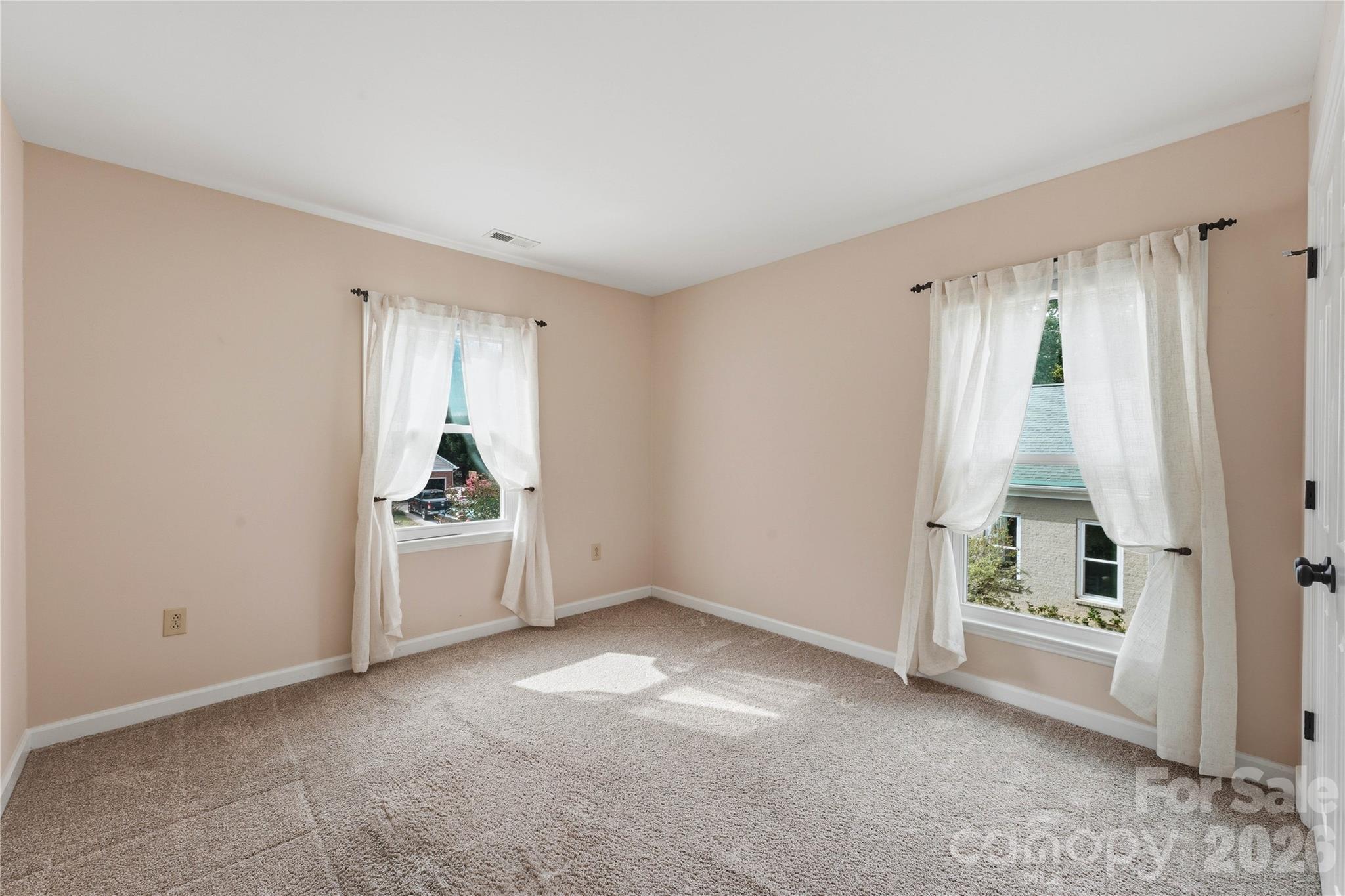 Single Family Residence at 180 Bridgeport Drive, Mooresville, photo 26 of 46