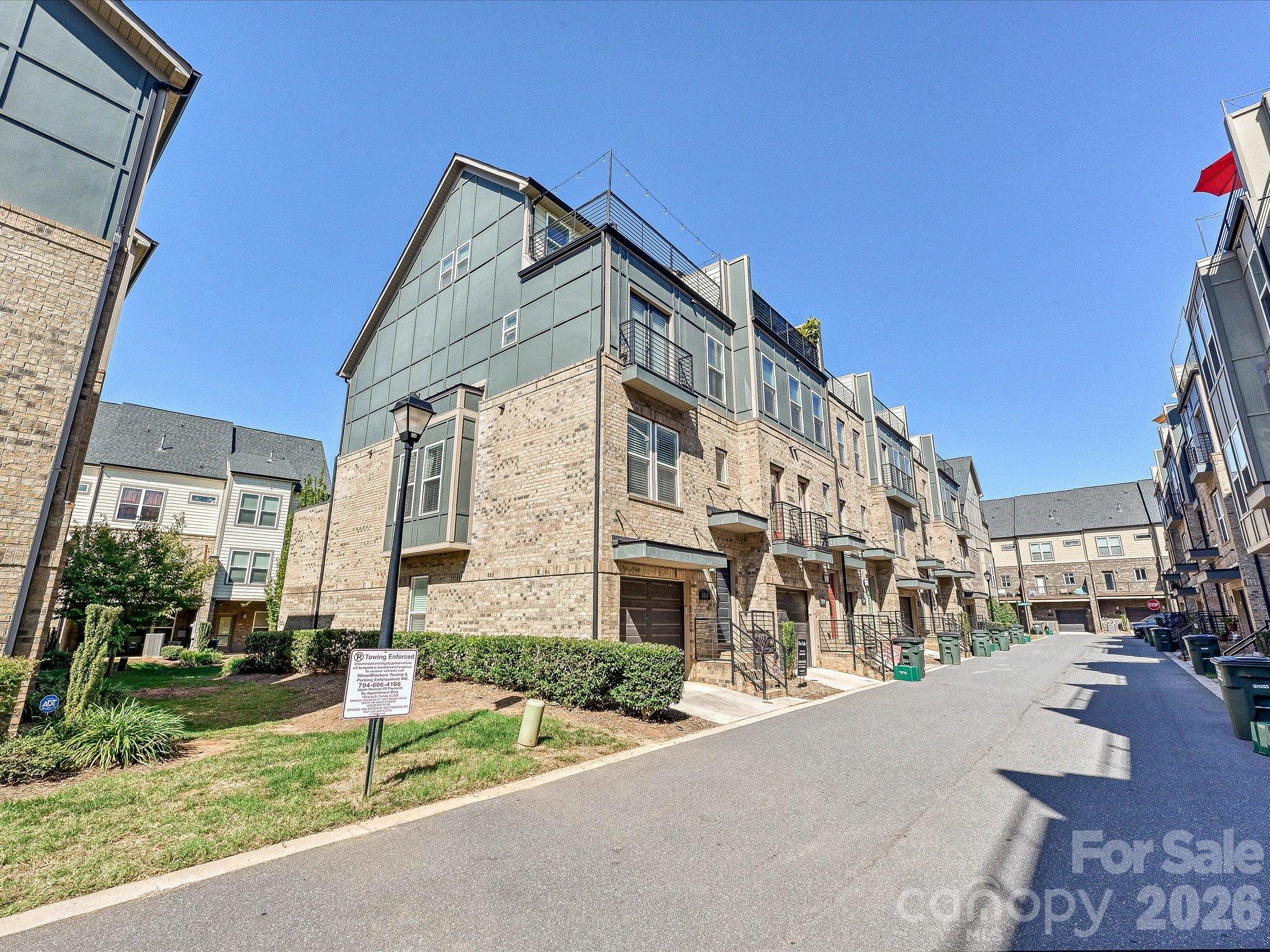 Townhouse at 3528 Craughwell Drive, Charlotte, photo 3 of 40