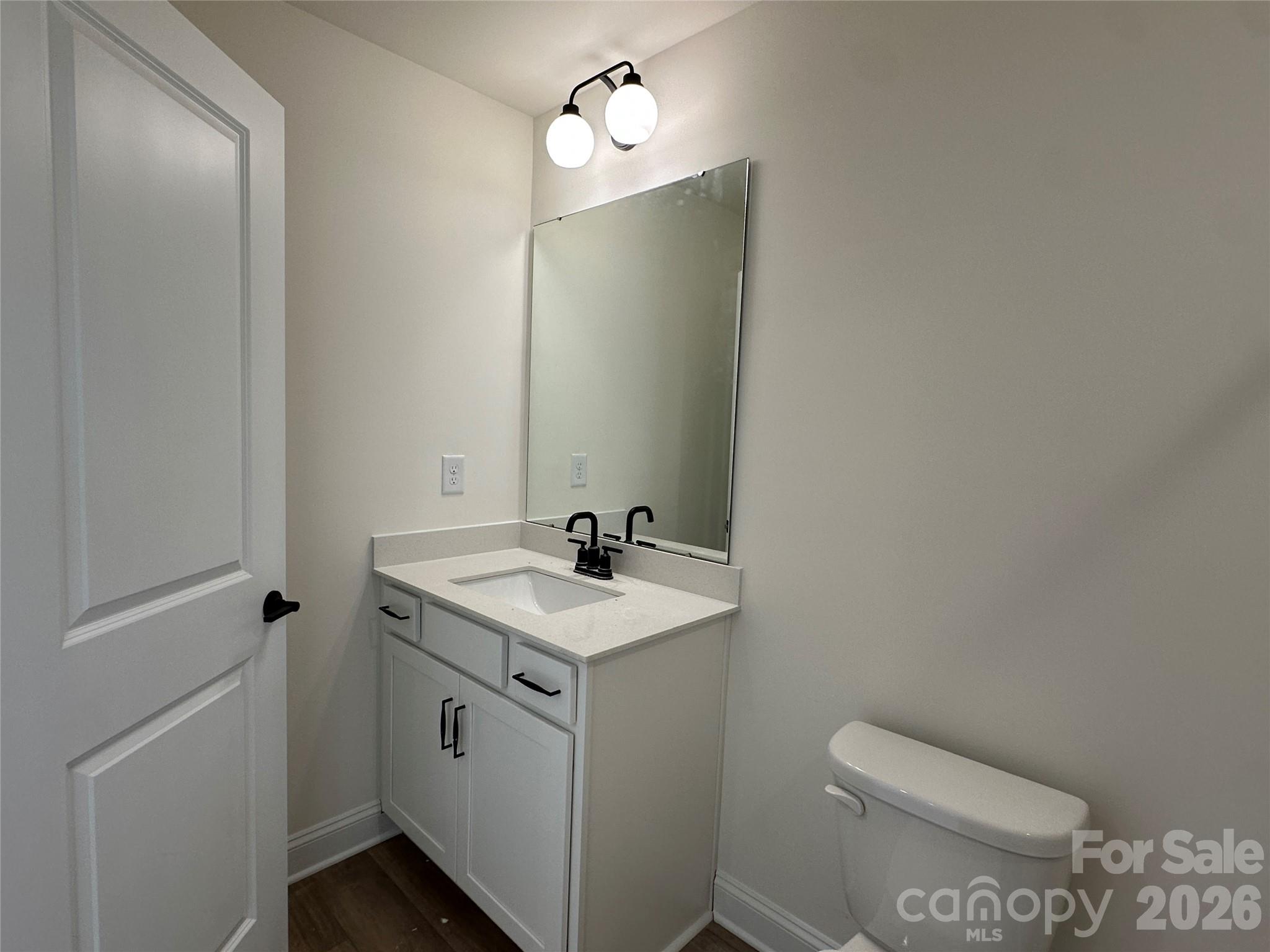 Upper level bath - 118 Swing Lane, Troutman