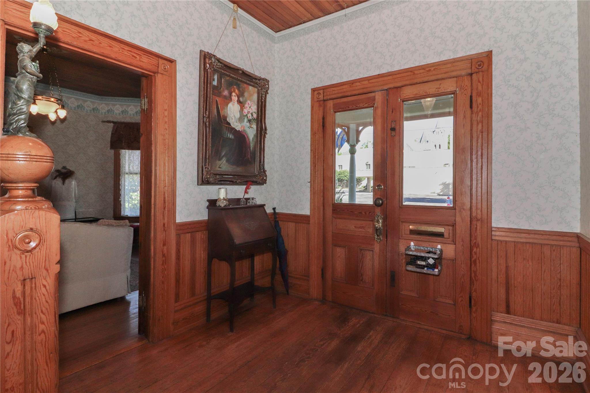 Foyer - 235 Walnut Street, Statesville