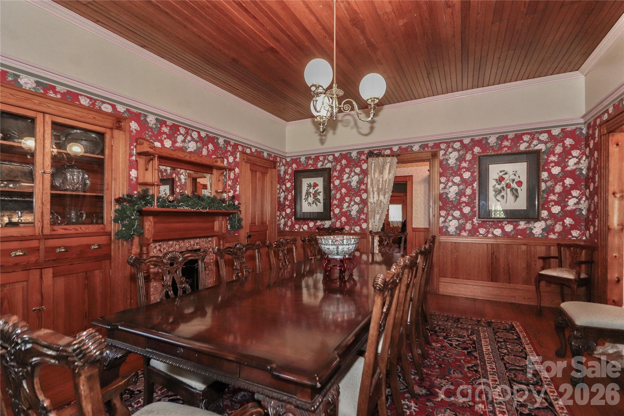 Formal Dining Room - 235 Walnut Street, Statesville