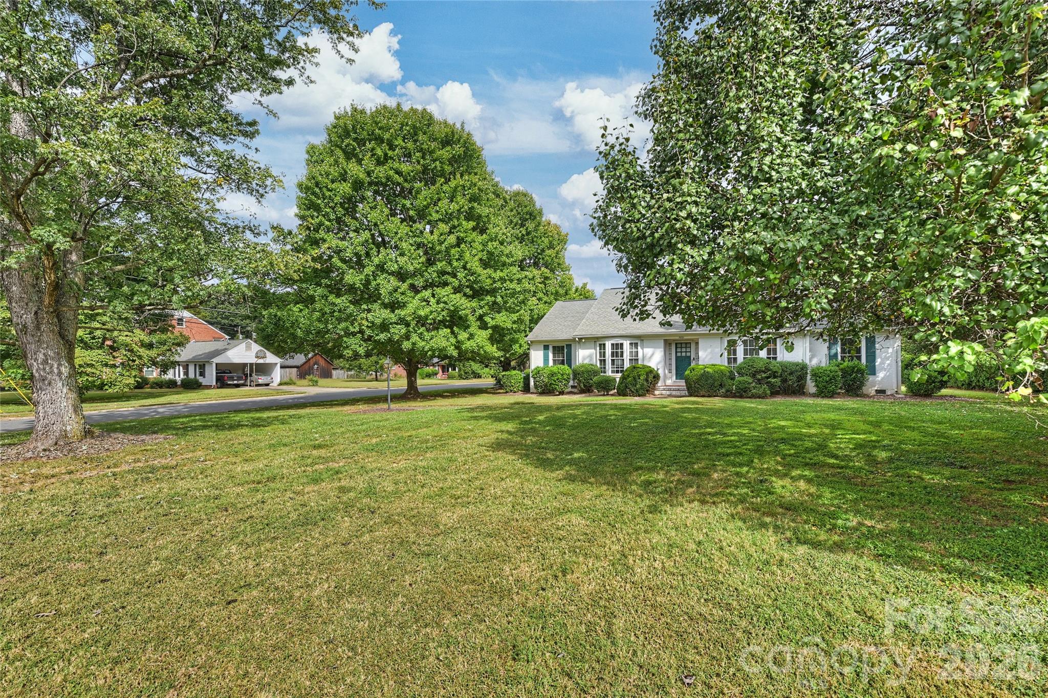 Single Family Residence at 5801 Fairview Road, Charlotte, photo 11 of 24