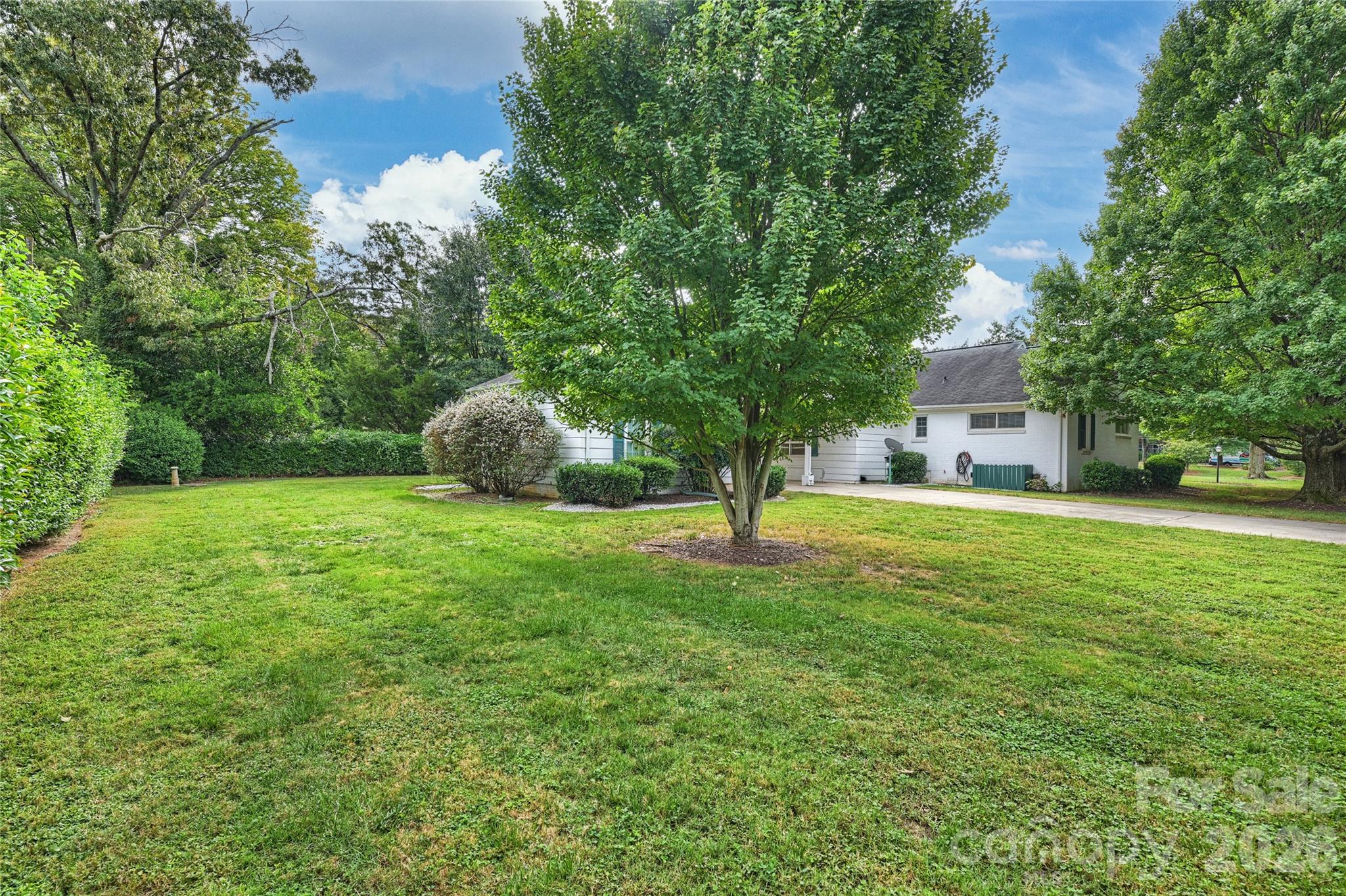 Single Family Residence at 5801 Fairview Road, Charlotte, photo 14 of 24