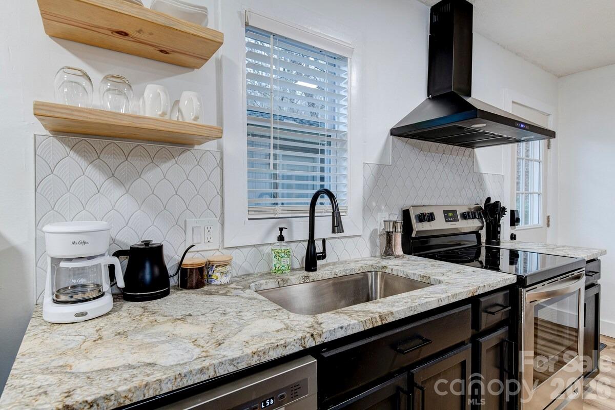 Kitchen - 36 Collins Mountain Drive, Asheville