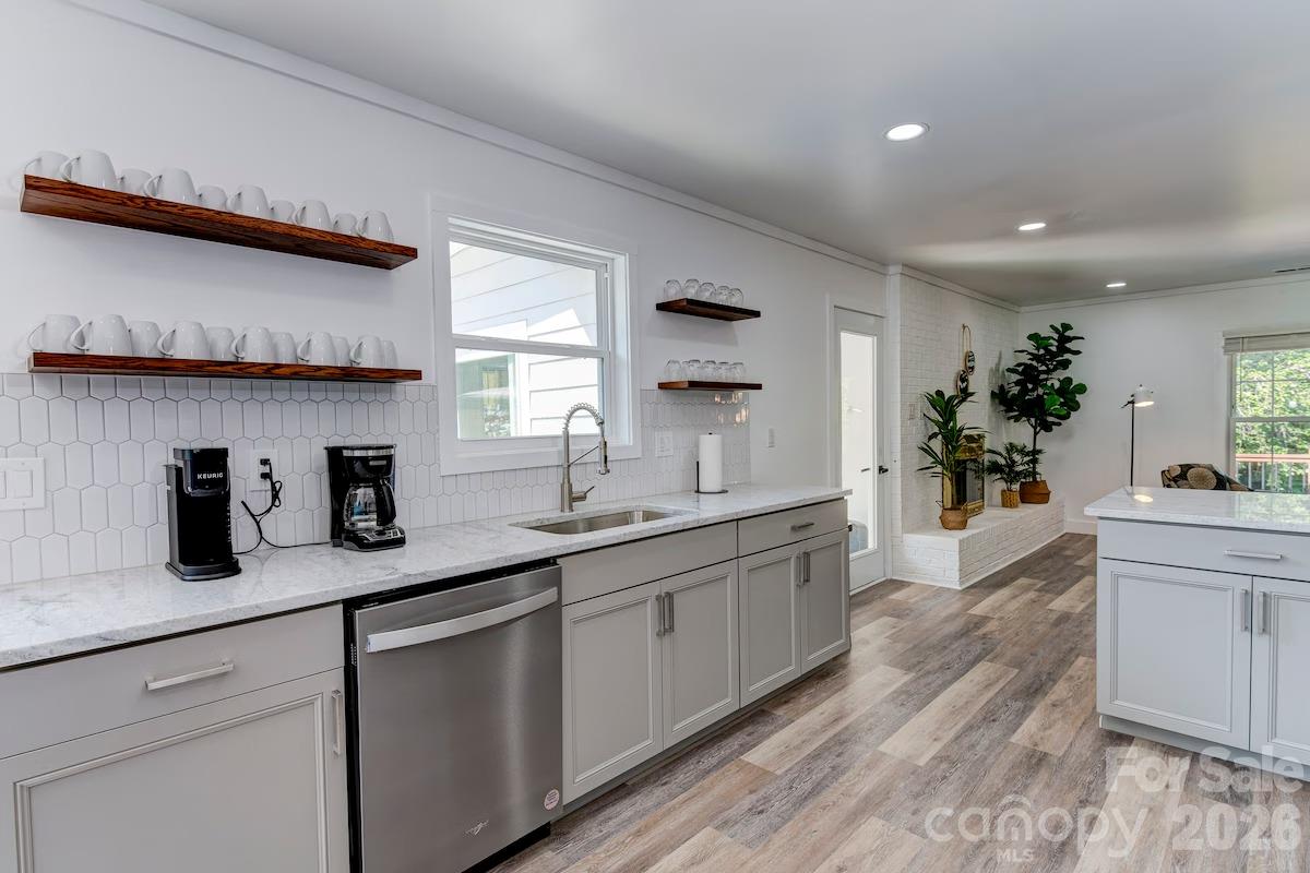 20 Collins - Kitchen - 12,20 Collins Mountain Drive, Asheville