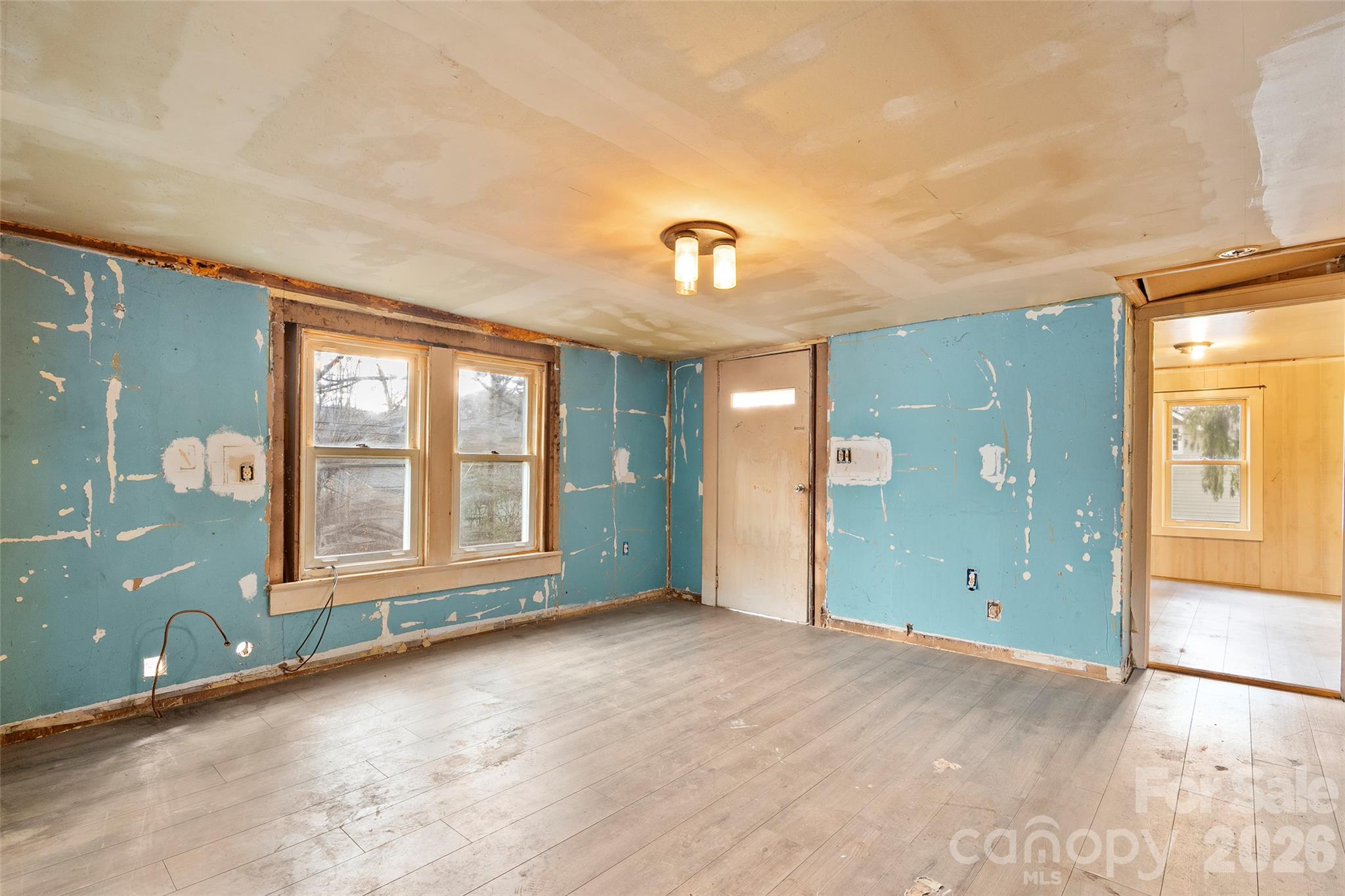 Single Family Residence at 75 Travis Street, Clyde, photo 4 of 15