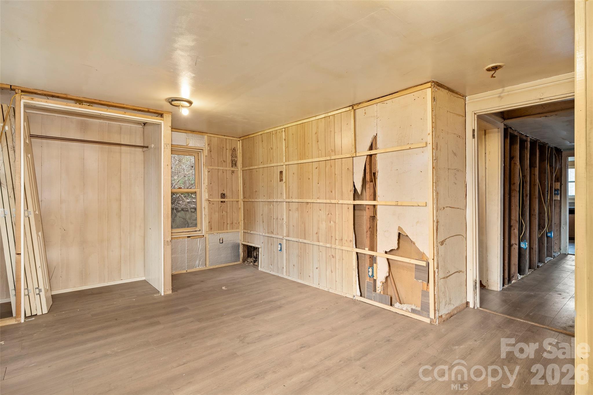 Single Family Residence at 75 Travis Street, Clyde, photo 8 of 15