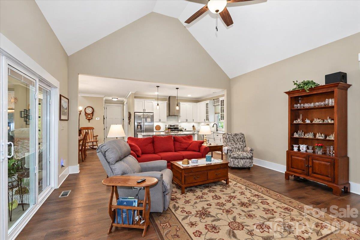 Single Family Residence at 618 Saint Cloud Drive, Statesville, photo 5 of 41
