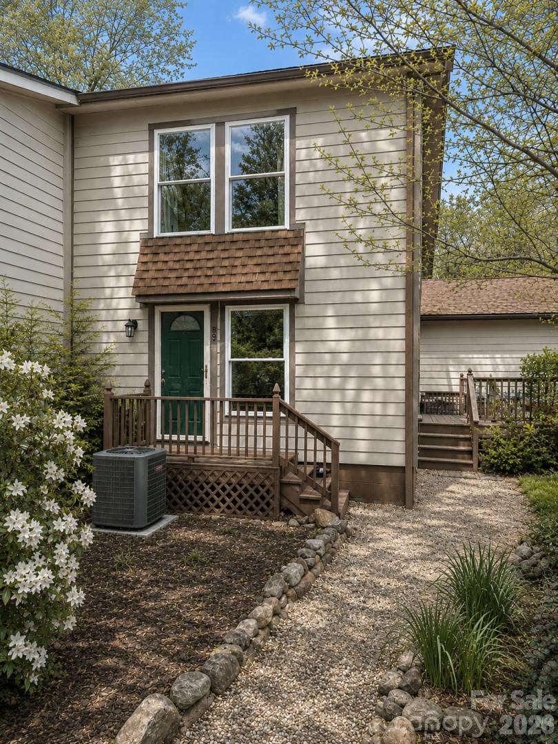 Townhouse at 99 Willow Way, Hendersonville, photo 4 of 91