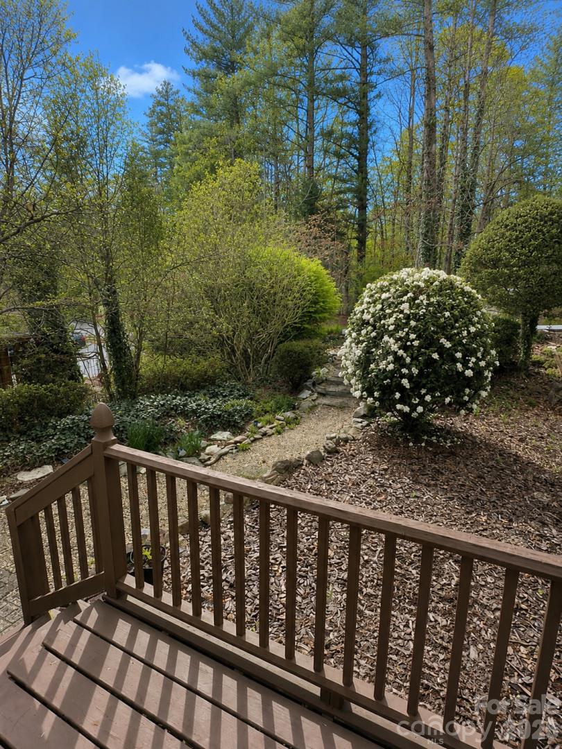 Townhouse at 99 Willow Way, Hendersonville, photo 16 of 91