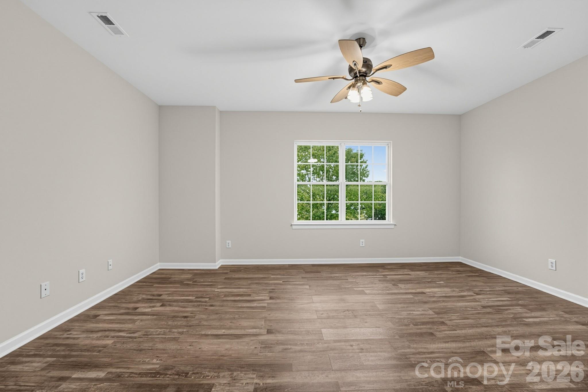 Single Family Residence at 15127 Kellington Court, Charlotte, photo 19 of 29