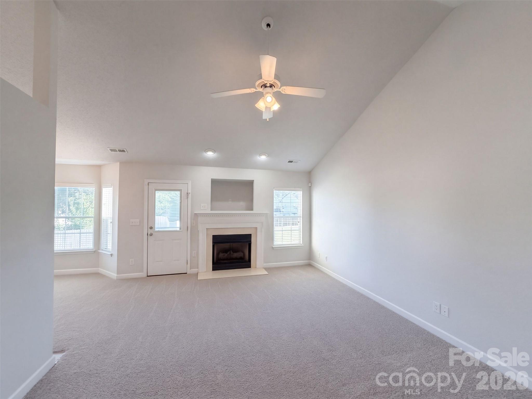 Single Family Residence at 11344 Pointer Ridge Drive, Charlotte, photo 6 of 24