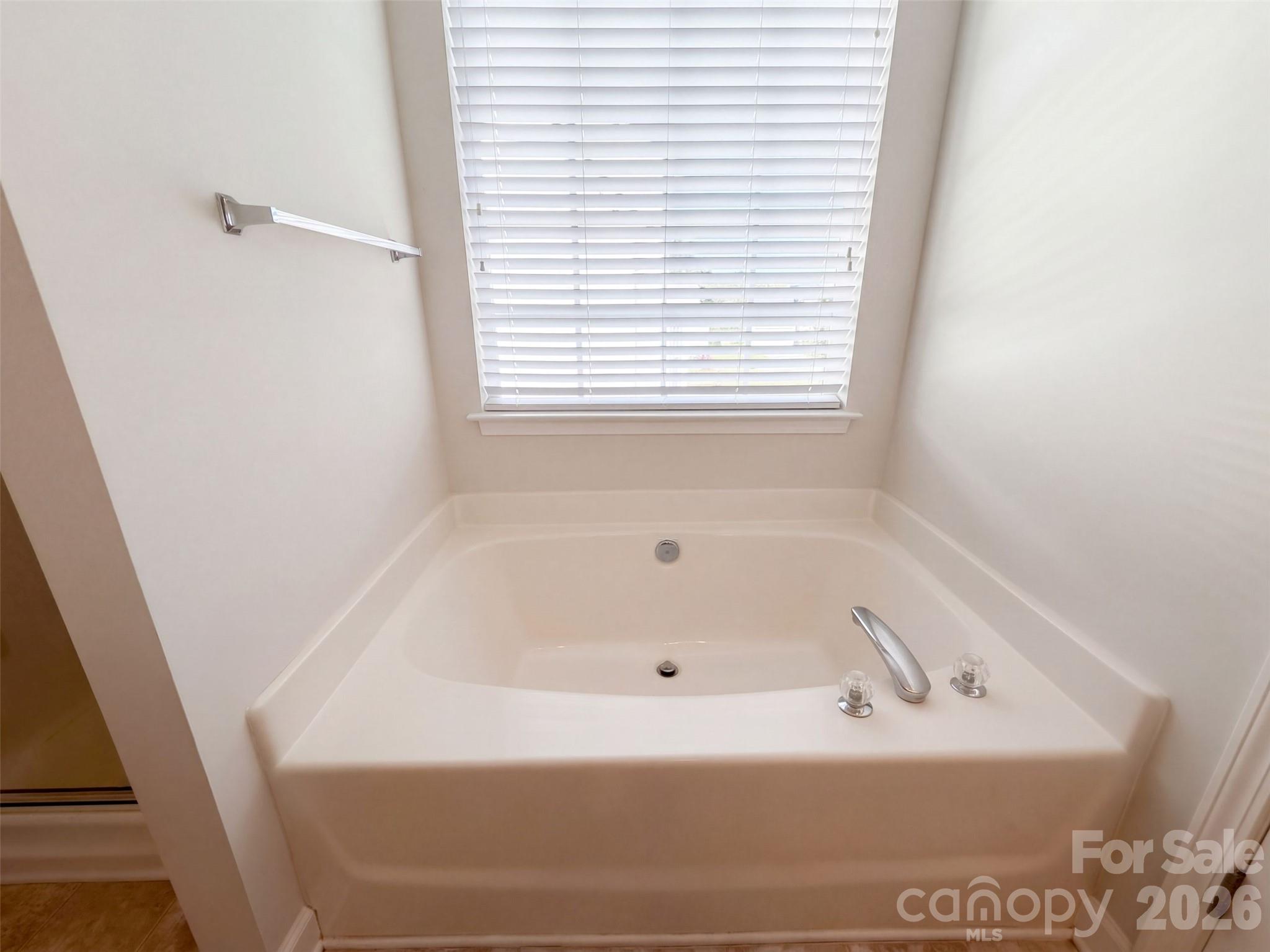 Single Family Residence at 11344 Pointer Ridge Drive, Charlotte, photo 13 of 24