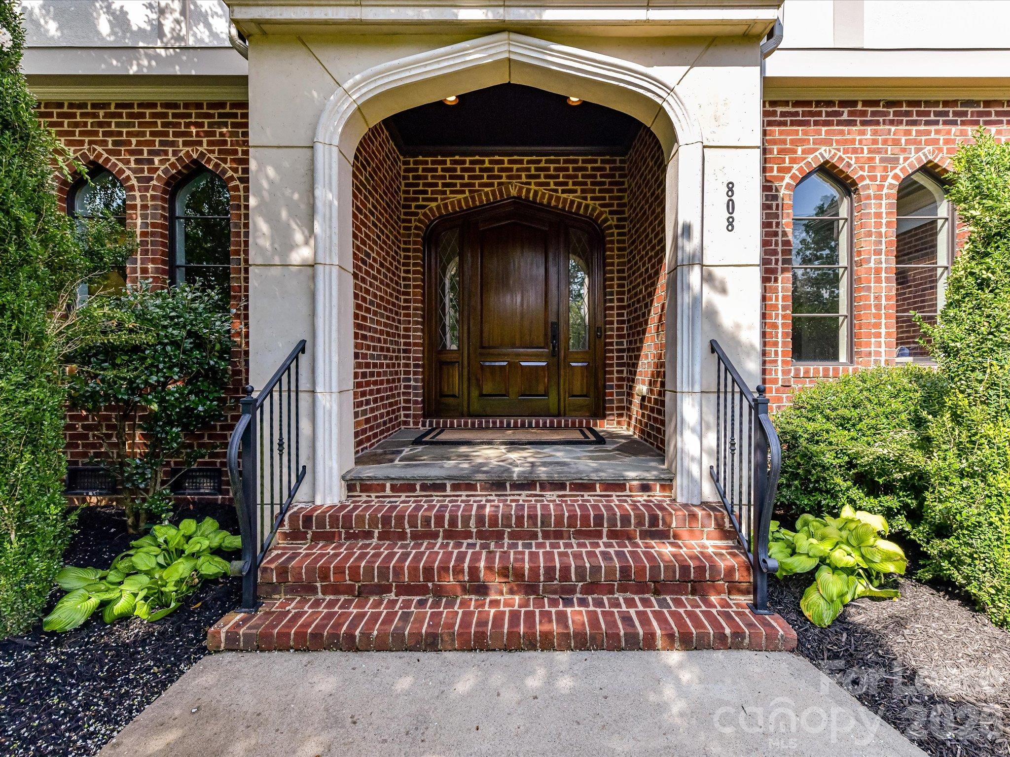 Stunning Front Porch - 808 Huntington Park Drive, Charlotte