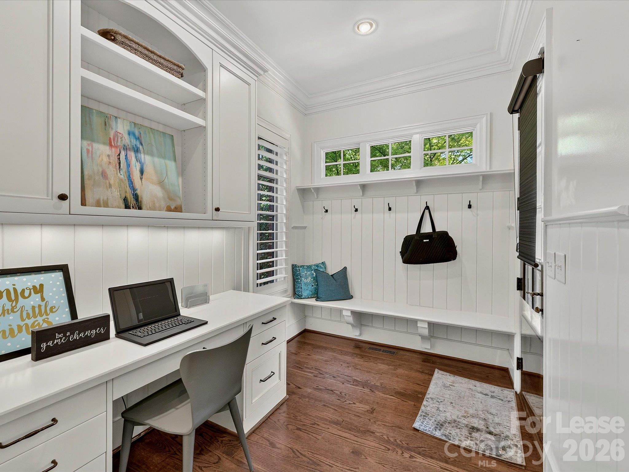 Drop Zone - 808 Huntington Park Drive, Charlotte