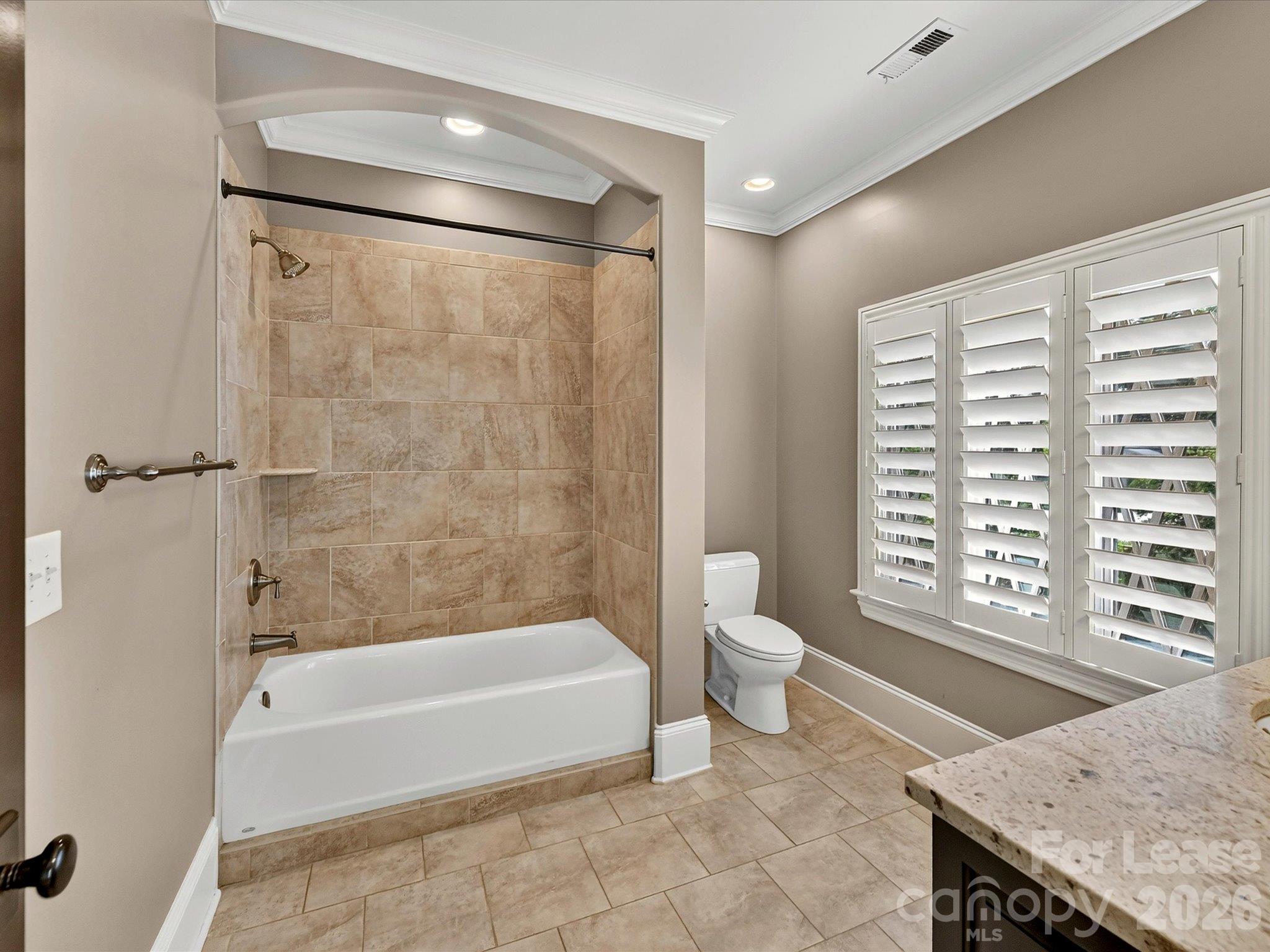 Ensuite Bathroom 4 - 808 Huntington Park Drive, Charlotte