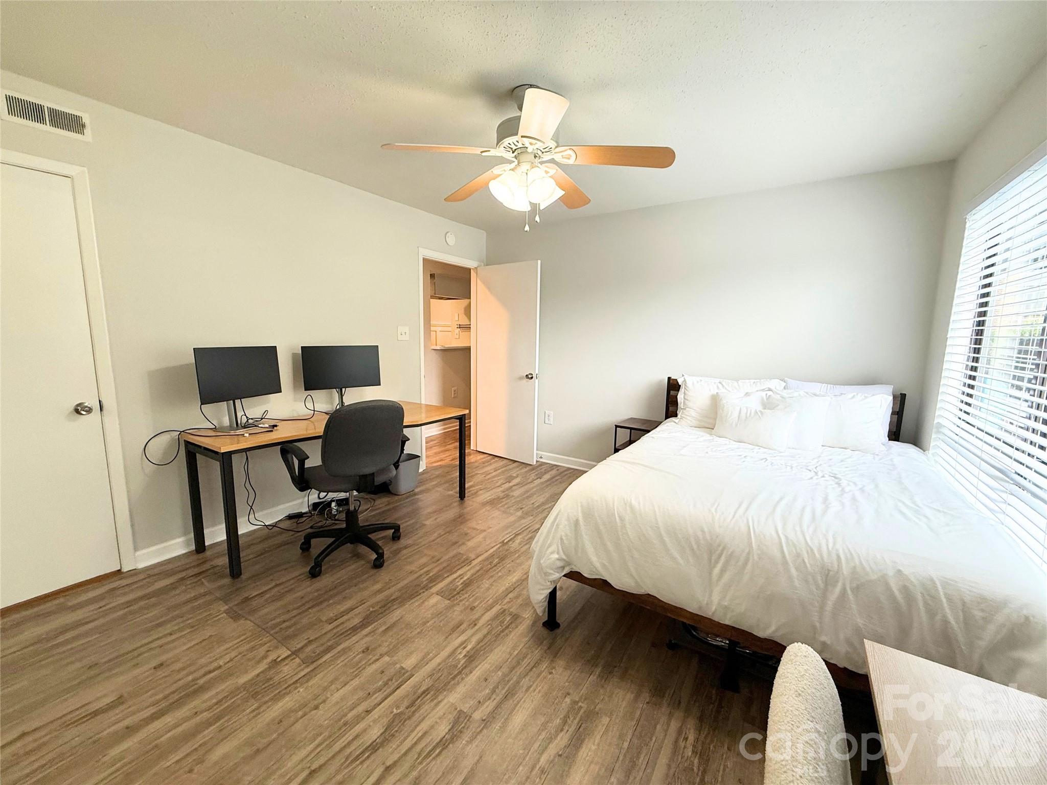 Second BR - 4918 Sardis Road E, Charlotte