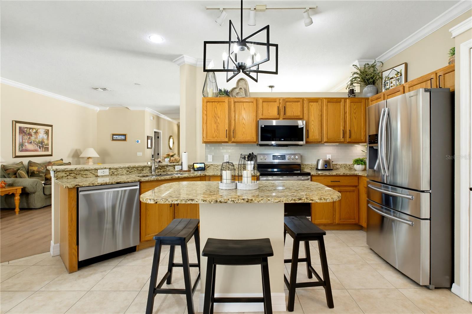 Single Family Residence at 7155 SPIKERUSH CT, BRADENTON, photo 9 of 62