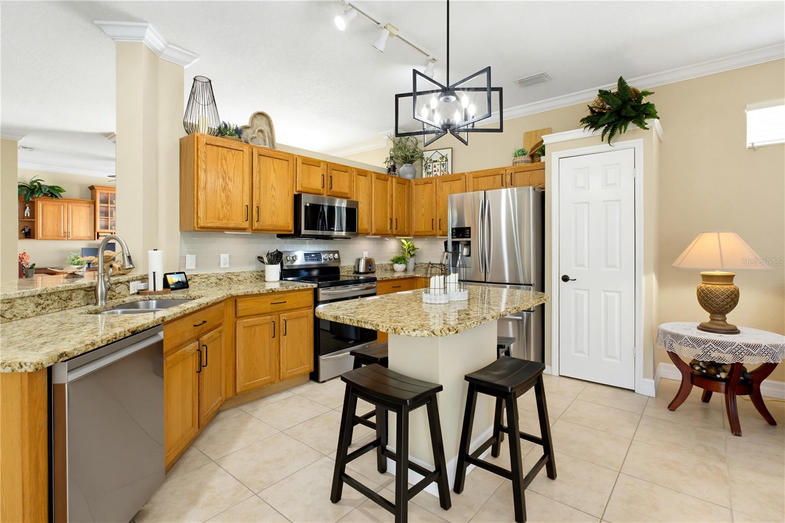 Single Family Residence at 7155 SPIKERUSH CT, BRADENTON, photo 12 of 62
