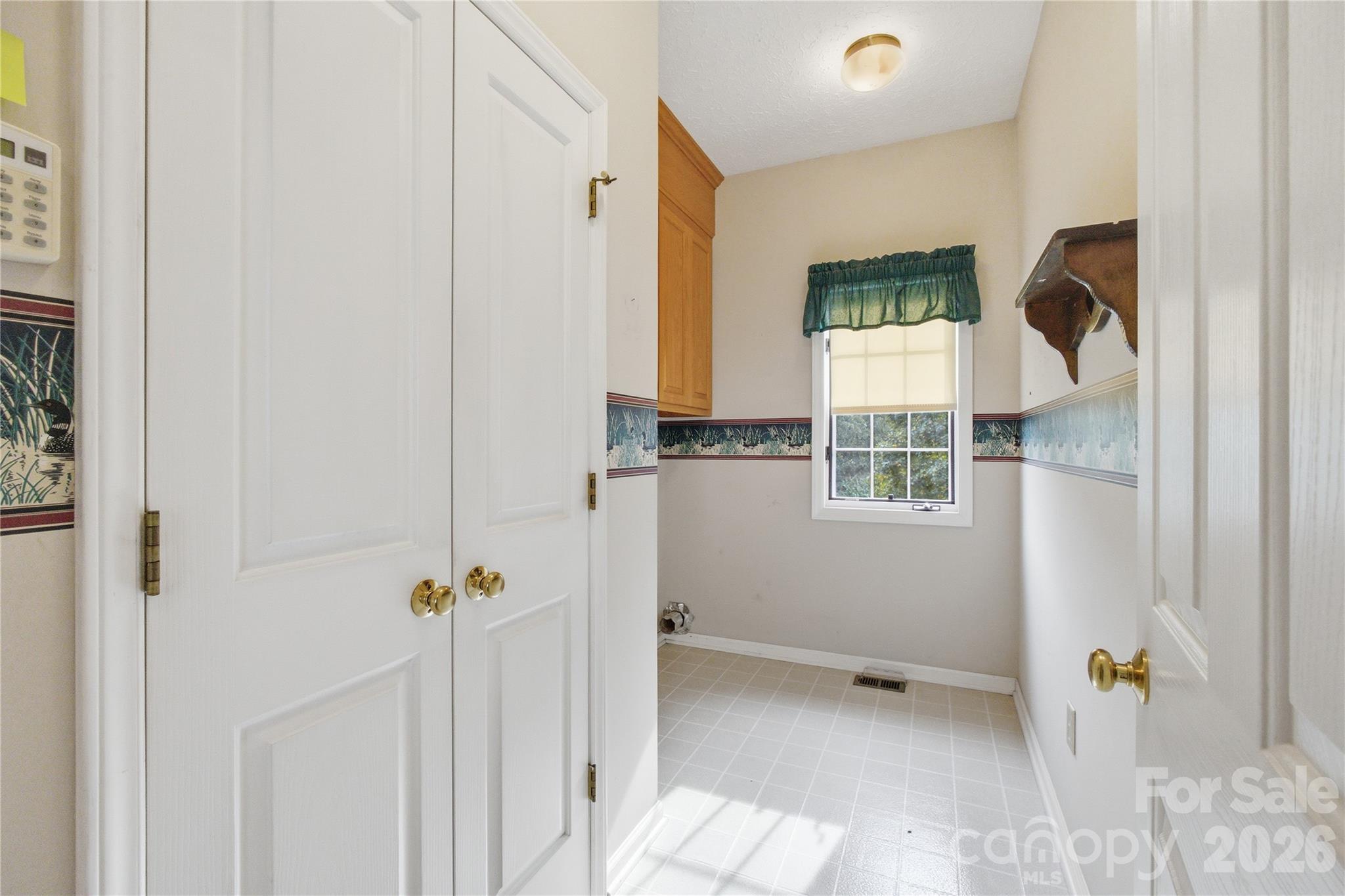 Single Family Residence at 4020 Harris Creek Road, Lawndale, photo 27 of 48