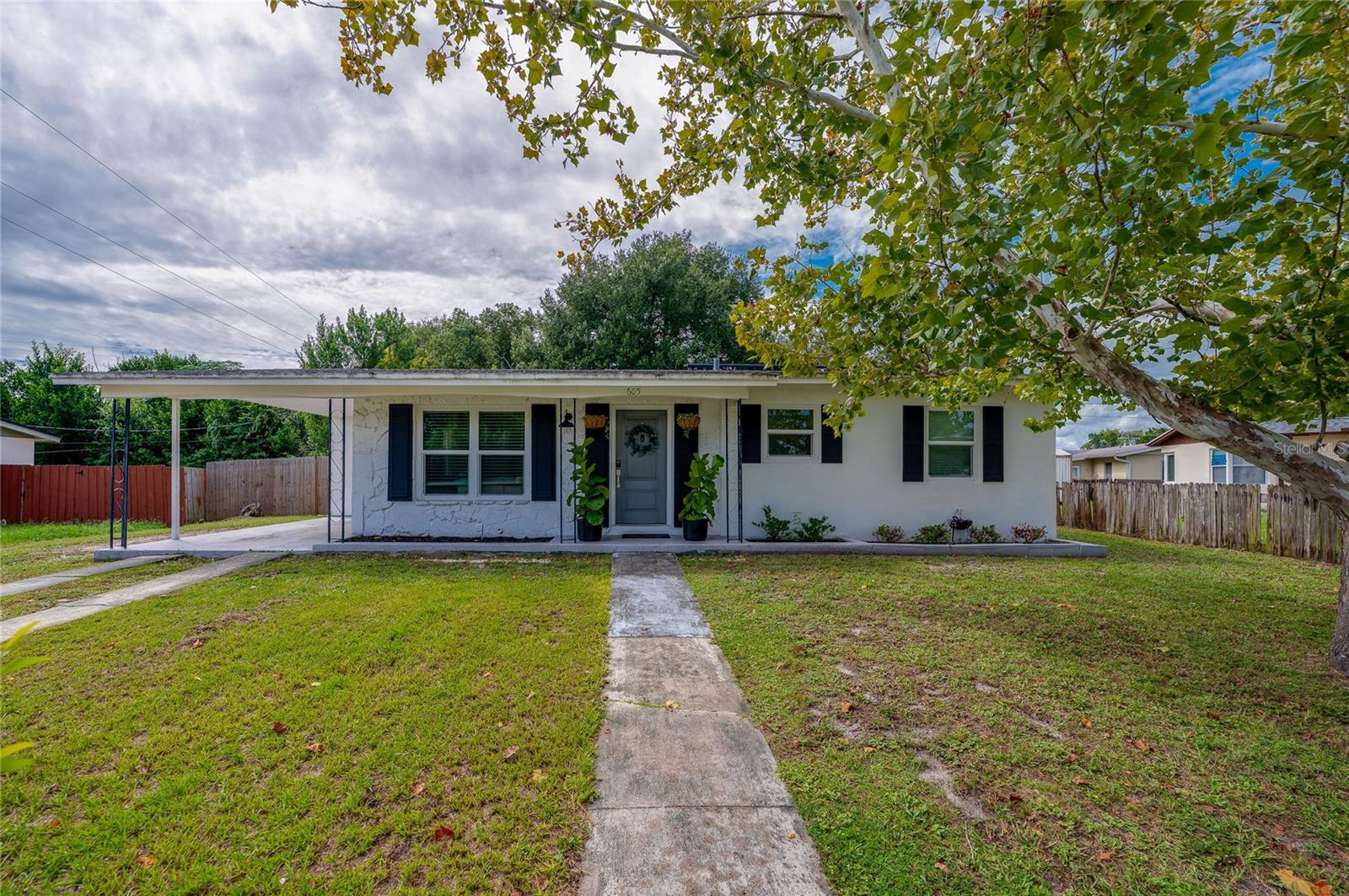 605 E NORMANDY BLVD