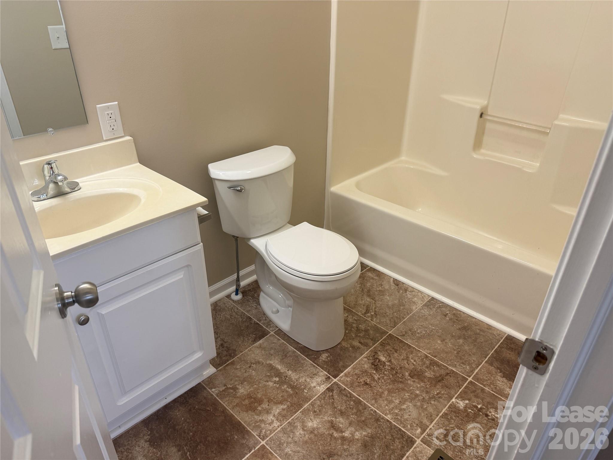 Single Family Residence at 218 Prosperity Place, Statesville, photo 6 of 9
