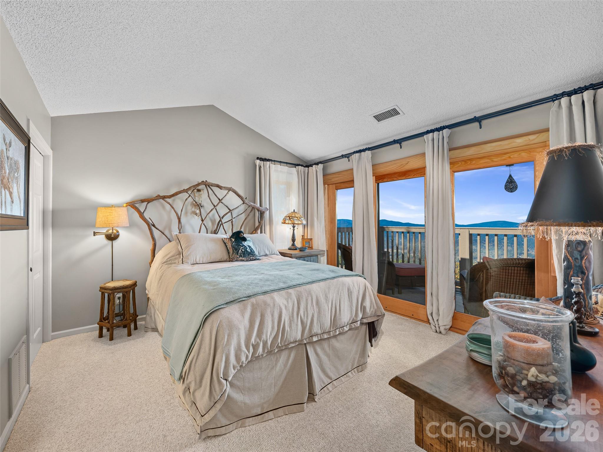 Primary - 80 Slickrock Road, Burnsville