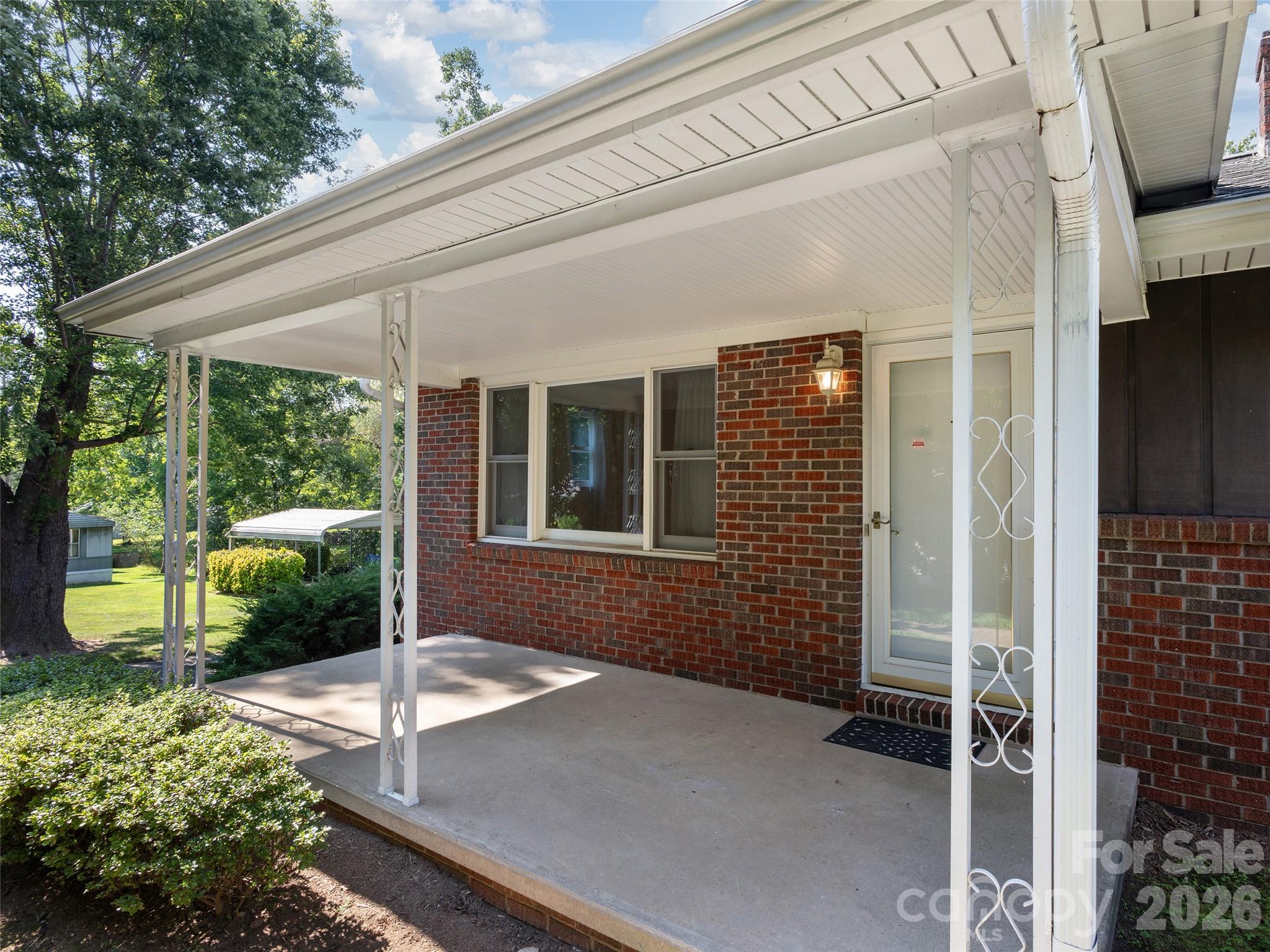 Single Family Residence at 16 Ben Lippen Road, Asheville, photo 4 of 26