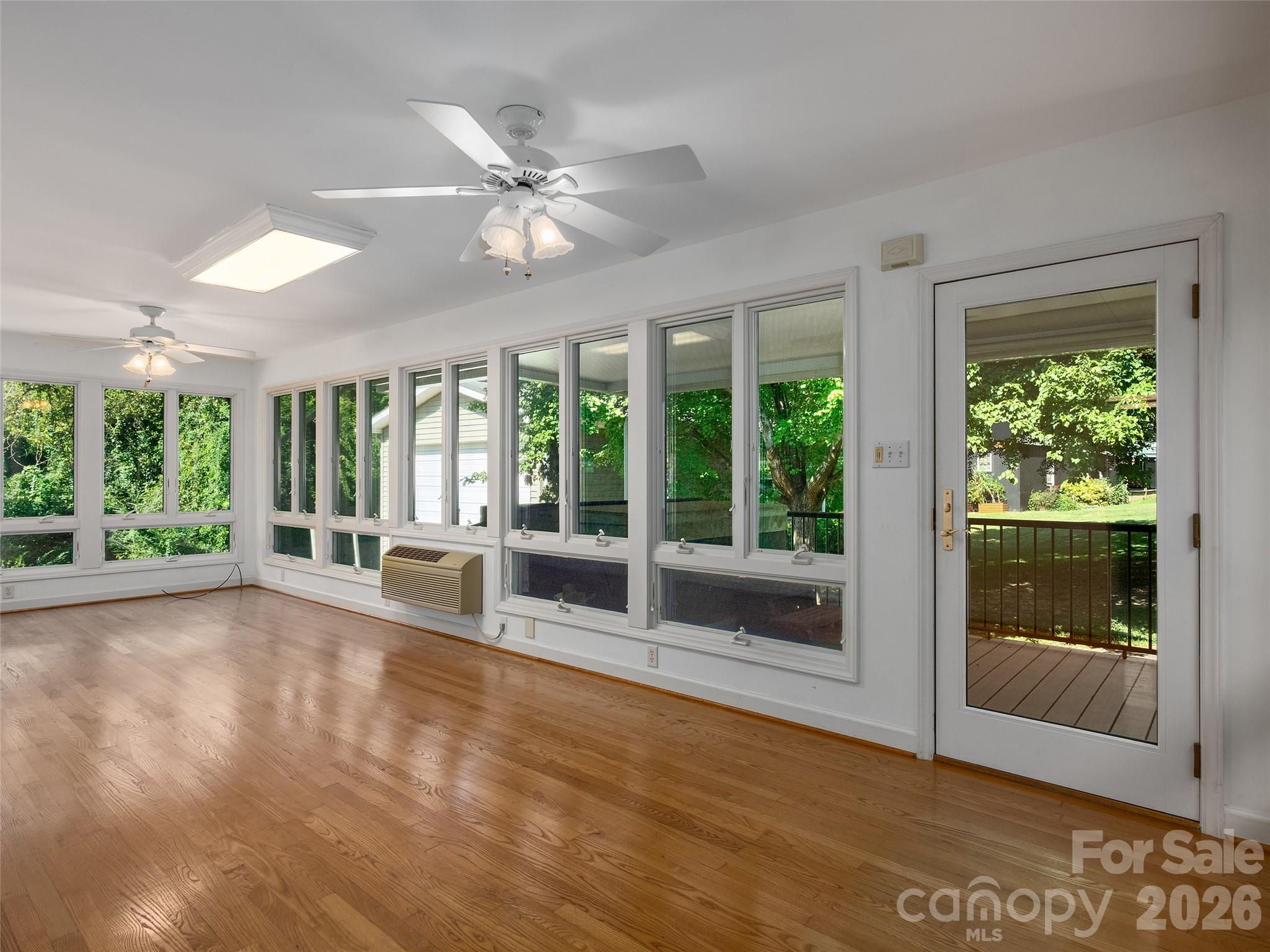 Single Family Residence at 16 Ben Lippen Road, Asheville, photo 17 of 26