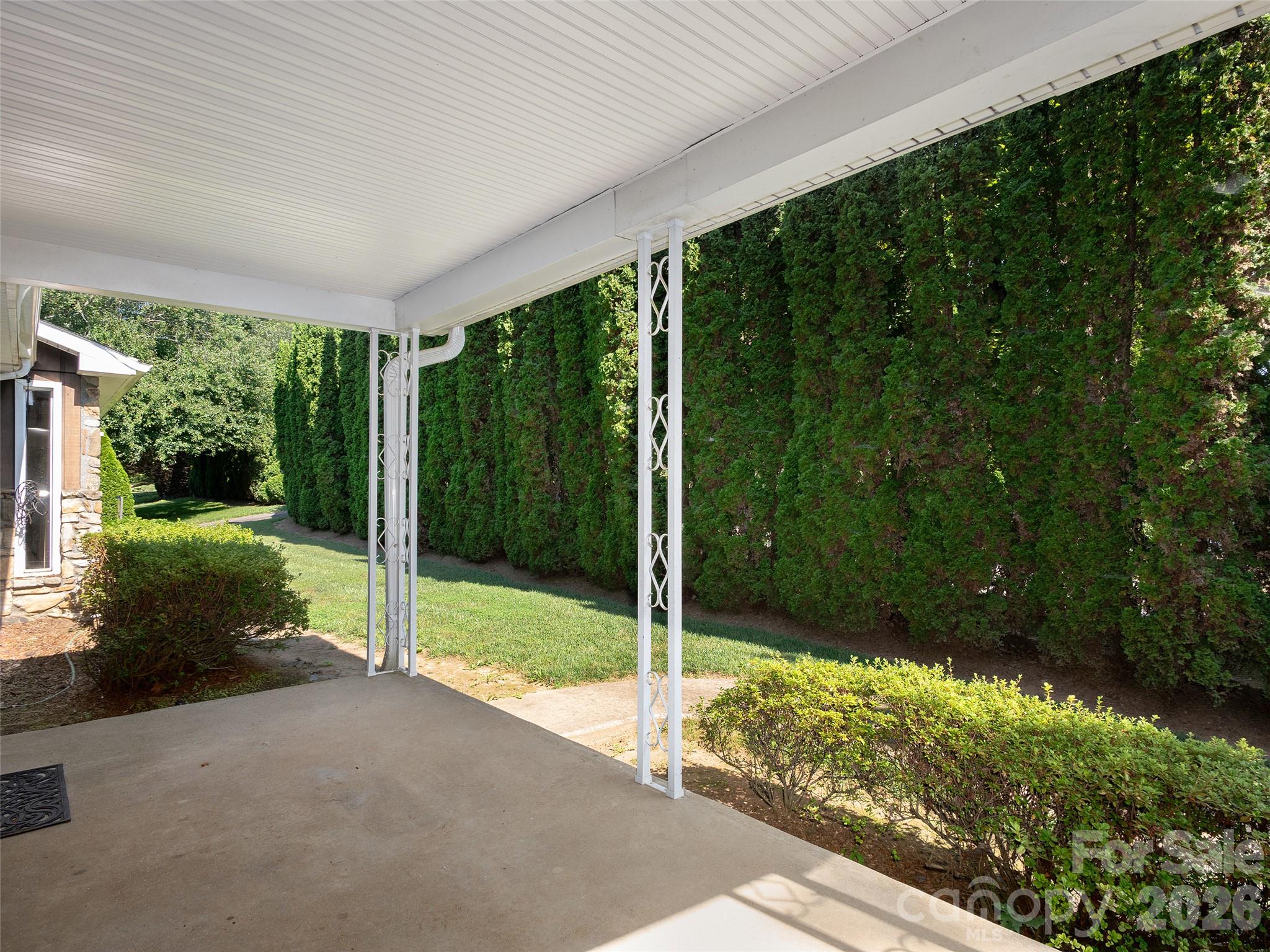 Single Family Residence at 16 Ben Lippen Road, Asheville, photo 21 of 26