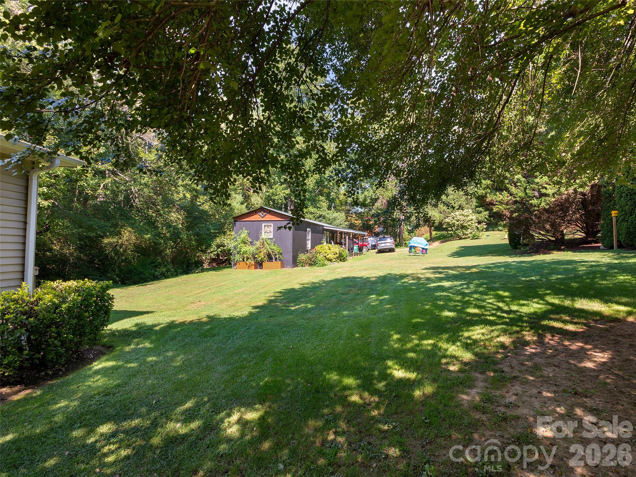 Single Family Residence at 16 Ben Lippen Road, Asheville, photo 24 of 26