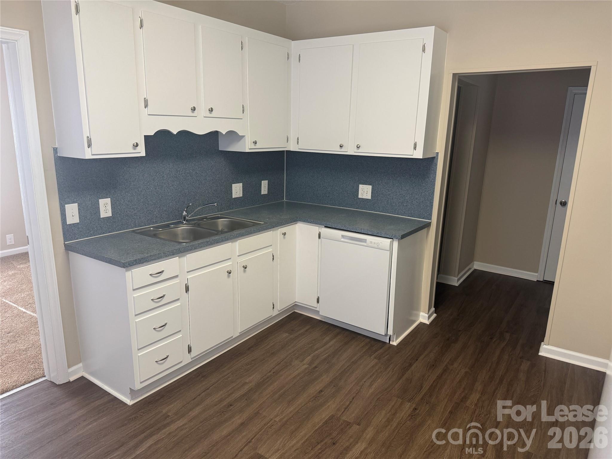 Single Family Residence at 126 2nd Avenue, Statesville, photo 4 of 11