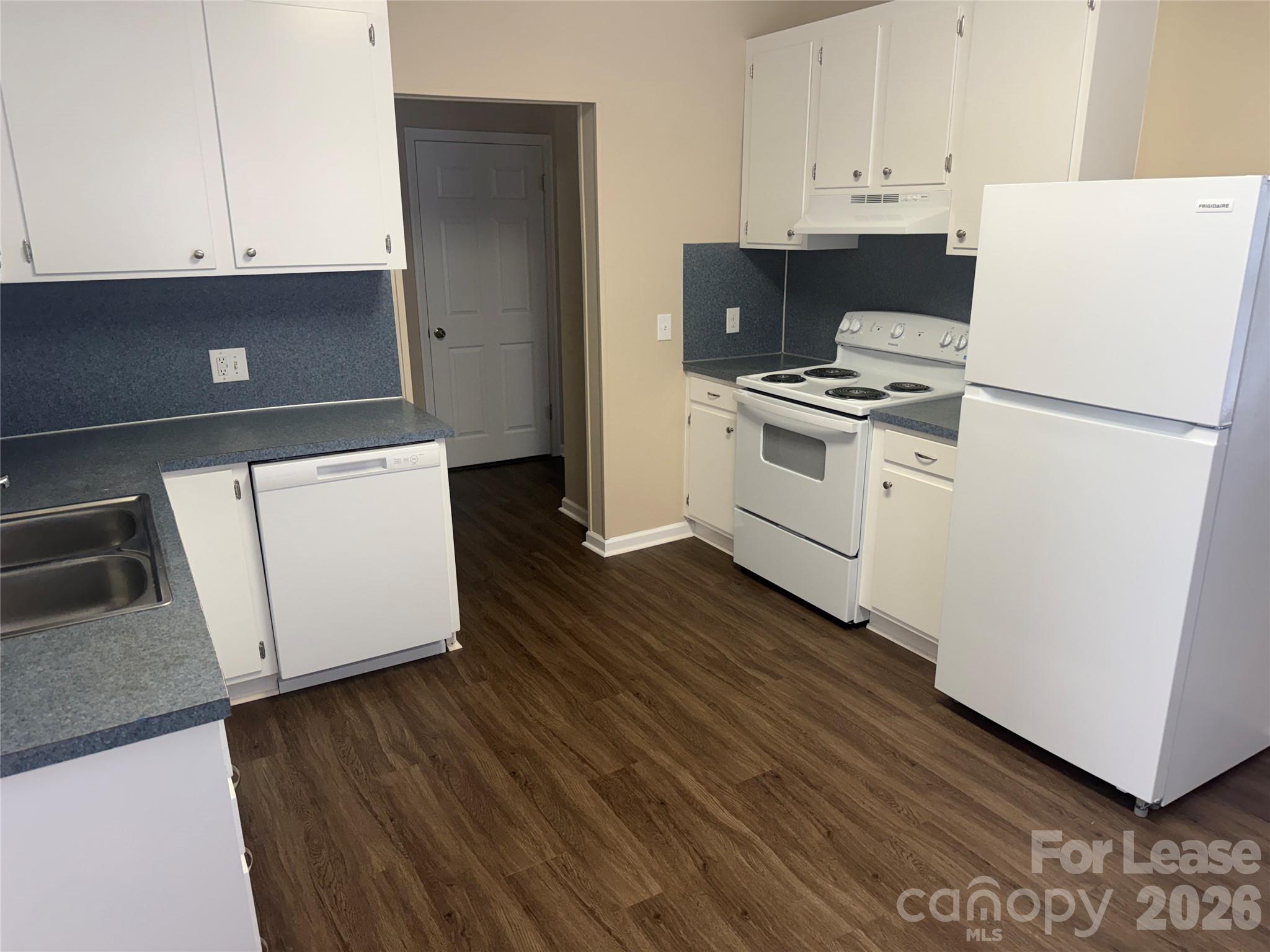 Single Family Residence at 126 2nd Avenue, Statesville, photo 5 of 11