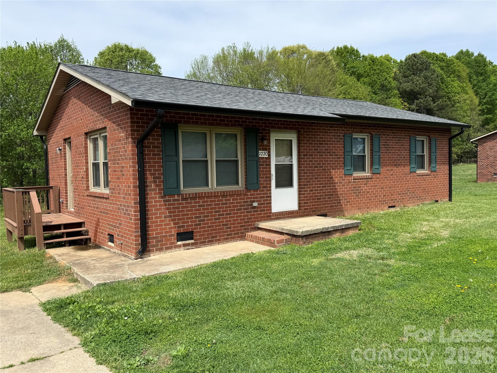 Single Family Residence at 1220 Rickert Street, Statesville, photo 2 of 3